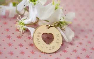 bijoux fete des meres gravures maman