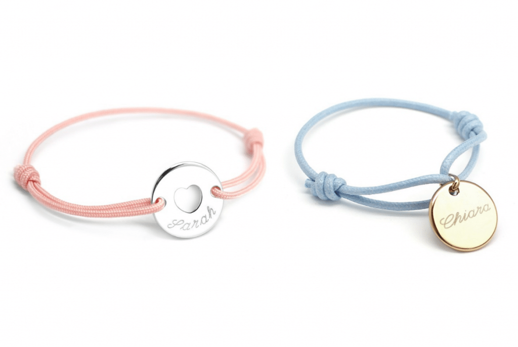Bracelets cordons prénoms pour petites filles 
