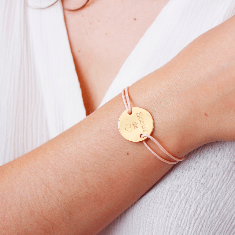 10 bijoux gravés et personnalisés pour une soeur 10 bijoux gravés et personnalisés pour une soeur